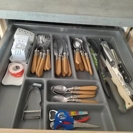 Le Petit Faubourg Hotel *